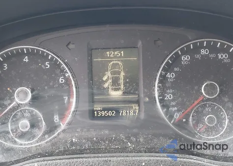 2012 Volkswagen Passat 2.5L Se z USA, uszkodzony, nr VIN 1VWBP7A33CC041468